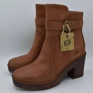 Born Boot  "HAILEY" in Brown size 9